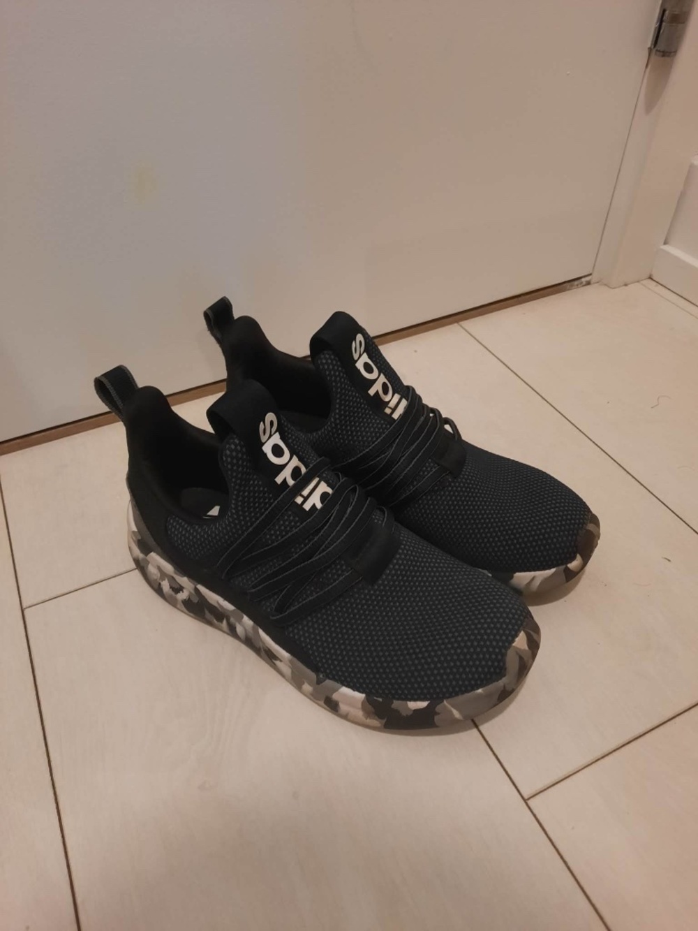 Boys Adidas Sneakers